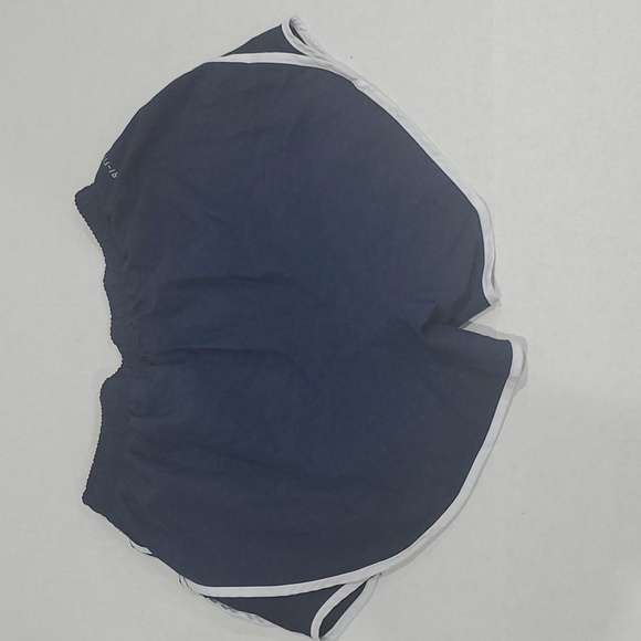 NIKE DRI FIT UNC SHORTS SIZE SMALL - Picture 3 of 6